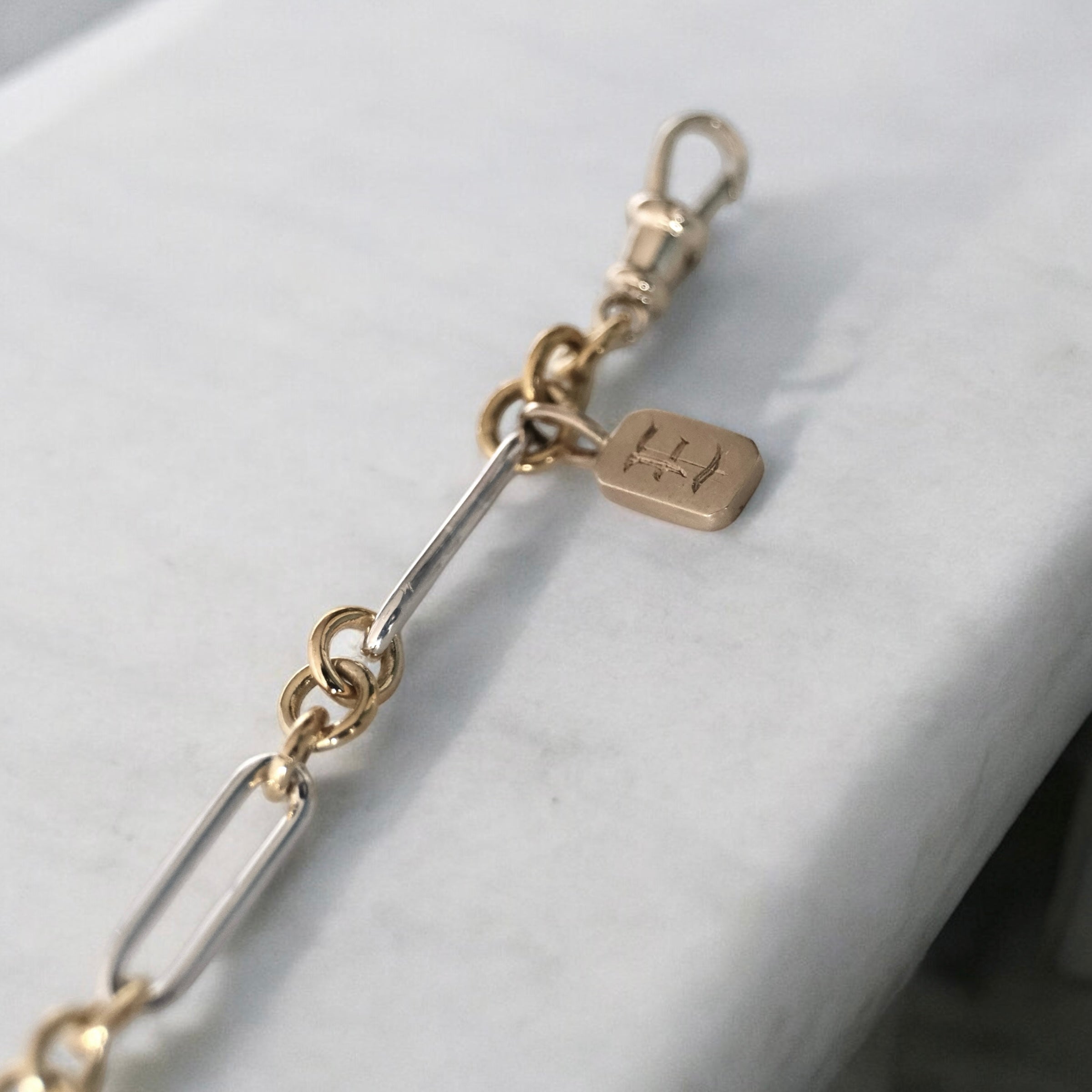 MIXED METAL PAPERCLIP LINK NECKLACE
